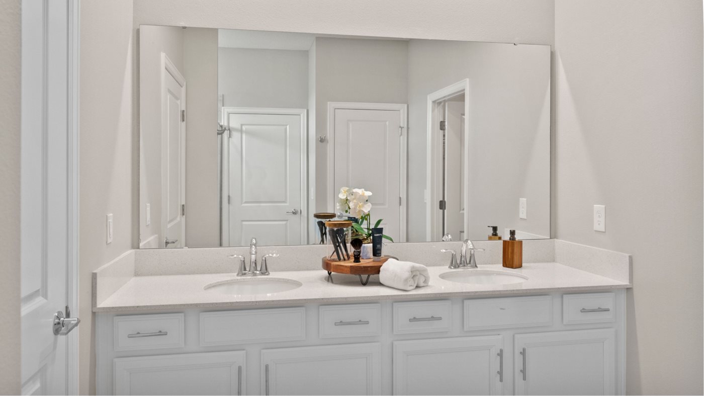 OLH_2526_Pic_Sierra_OwnerBath_2_F1_11_18_22