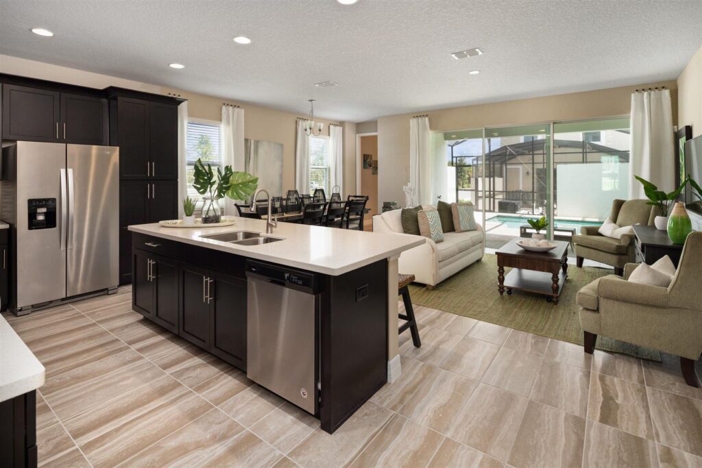 ORL_Solara_Delray_Coastal_Gallery_kitchen.jpg-1024×683 (1)