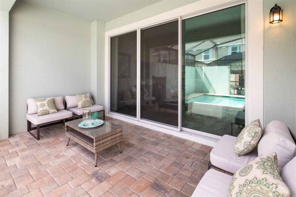 ORL_Solara_Delray_Coastal_Gallery_lanai.jpg-1024×683