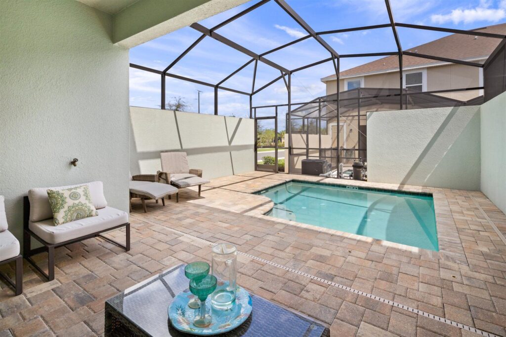 ORL_Solara_Delray_Coastal_Gallery_lanai3.jpg-1024×683